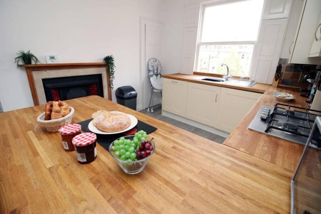Spacious Georgian 3Bedroom Apartment- 10 Minute Walk To The River Avon, Roman Baths And Bath Abbey Ngoại thất bức ảnh