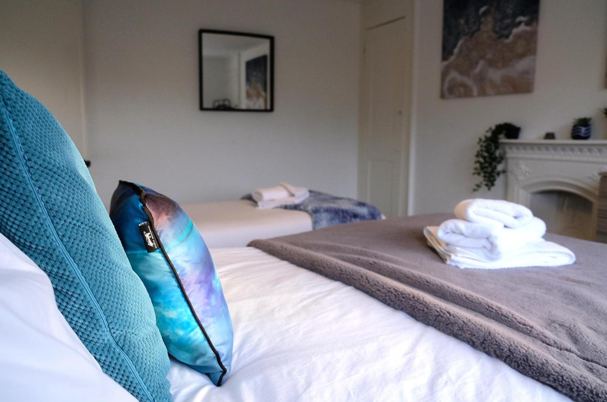 Spacious Georgian 3Bedroom Apartment- 10 Minute Walk To The River Avon, Roman Baths And Bath Abbey Ngoại thất bức ảnh