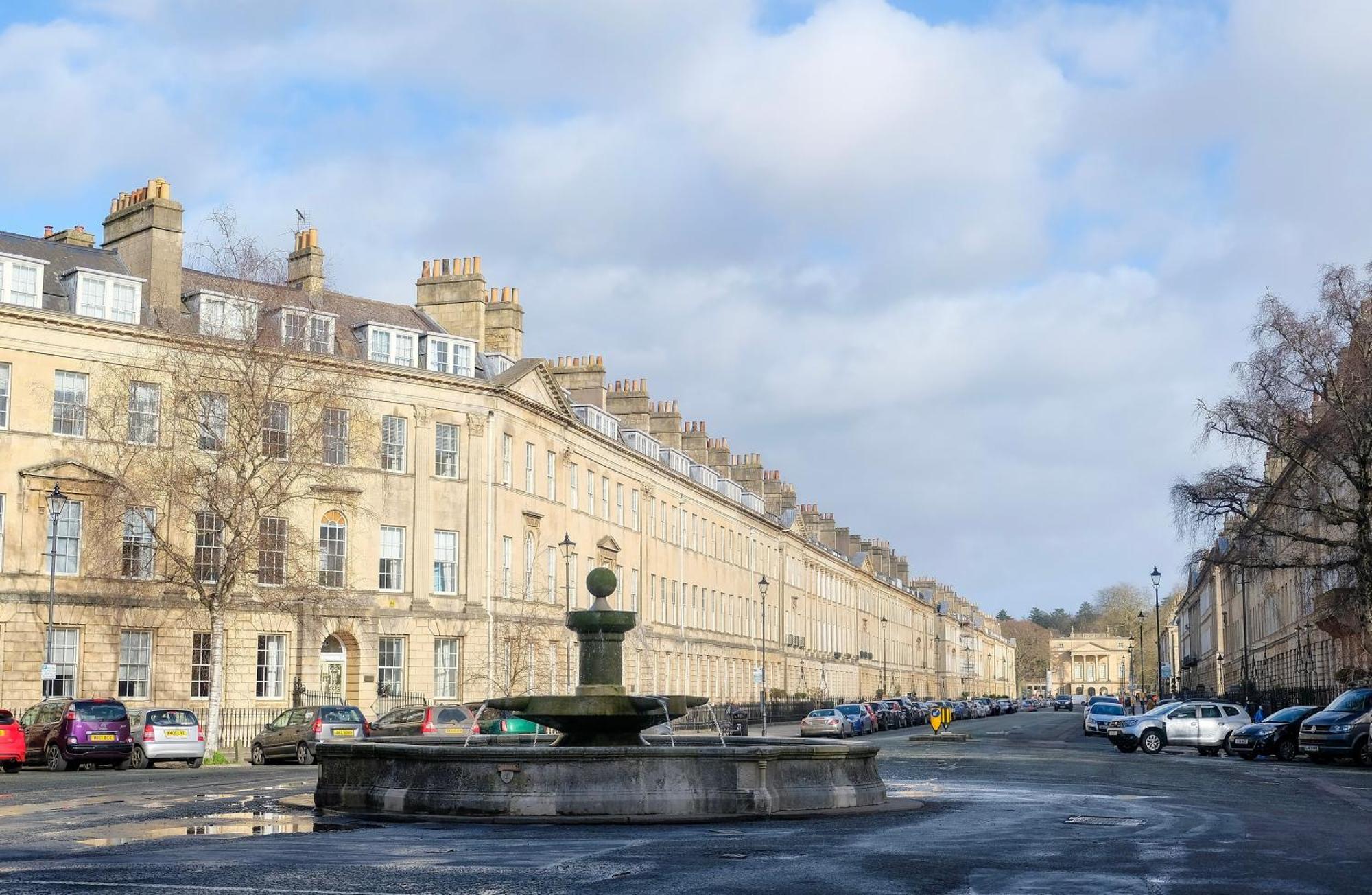 Spacious Georgian 3Bedroom Apartment- 10 Minute Walk To The River Avon, Roman Baths And Bath Abbey Ngoại thất bức ảnh